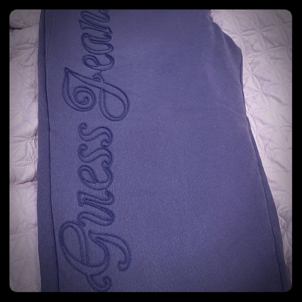 Guess sweats